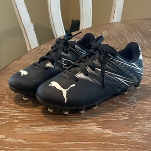 Puma Black and White Soccer Cleats Size 12